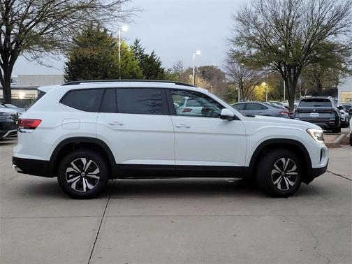 2026 Volkswagen Atlas 2.0T SE