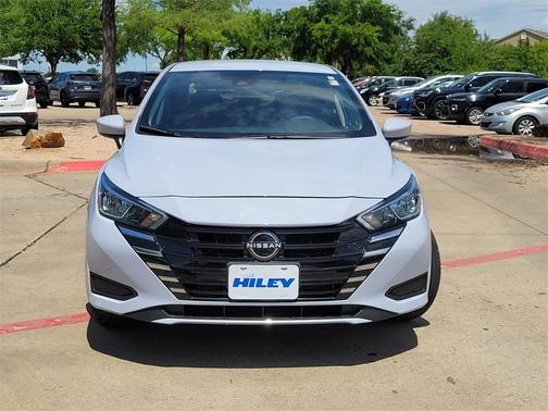 2024 Nissan Versa 1.6 SV