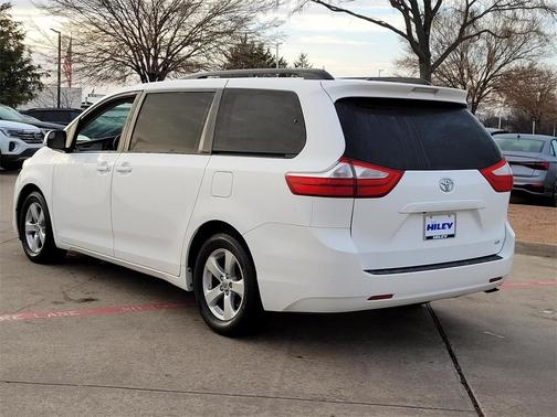 2017 Toyota Sienna L