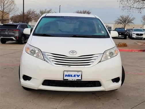 2017 Toyota Sienna L