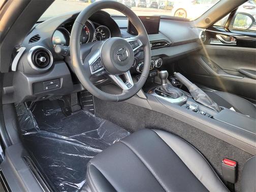 2025 Mazda MX-5 Miata RF Grand Touring