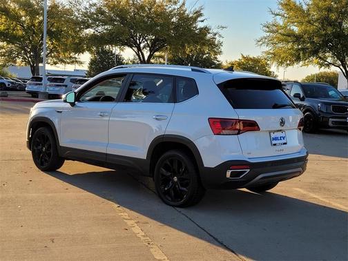 2023 Volkswagen Taos 1.5T SE
