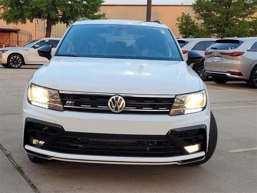 2021 Volkswagen Tiguan 2.0T SE R-Line Black