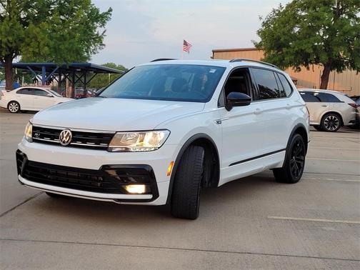 2021 Volkswagen Tiguan 2.0T SE R-Line Black