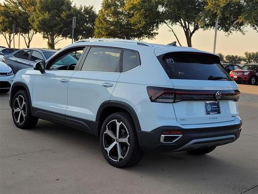 2025 Volkswagen Taos 1.5T SEL