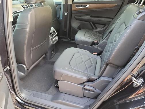 Black Pearl 2026 Volkswagen Atlas 2.0T SE W/TECHNOLOGY