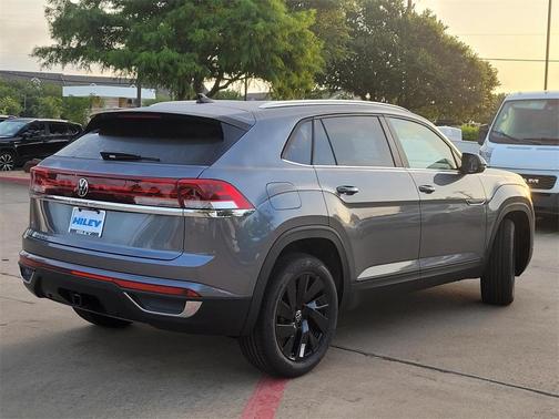 2025 Volkswagen Atlas Cross Sport 2.0T SE w/Technology