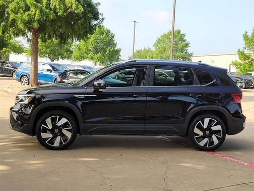 2024 Volkswagen Taos 1.5T SEL