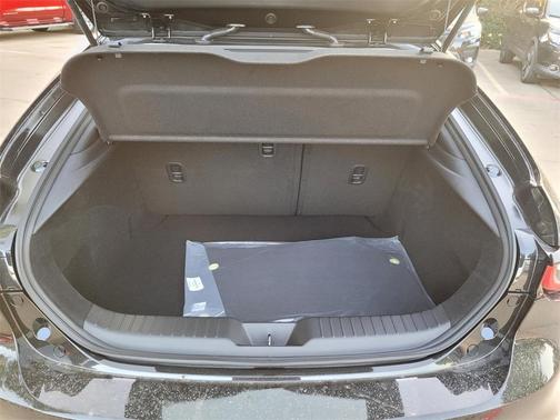 2025 Mazda Mazda3 FWD w/Preferred Package