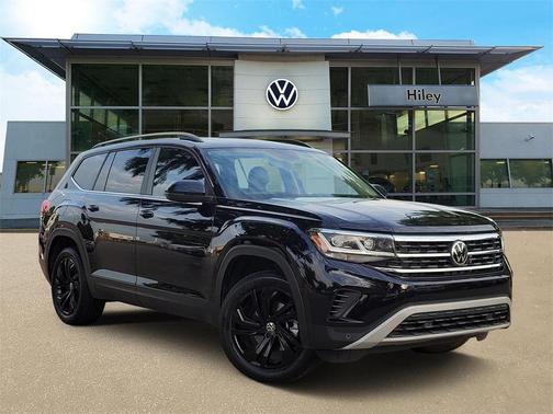 2022 Volkswagen Atlas 3.6L SE w/Technology