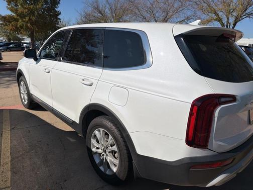 2020 Kia Telluride LX