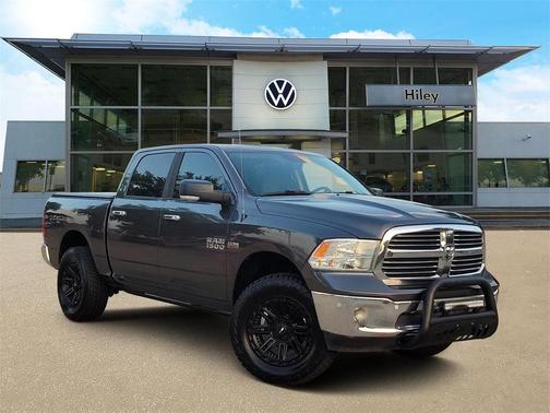 2016 RAM 1500 SLT