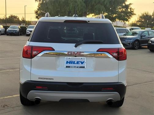 2017 GMC Acadia SLE-2