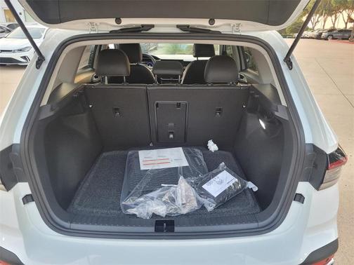 2025 Volkswagen Taos 1.5T SEL