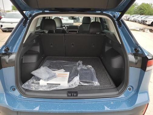 Blue 2026 Volkswagen Tiguan 2.0T SE