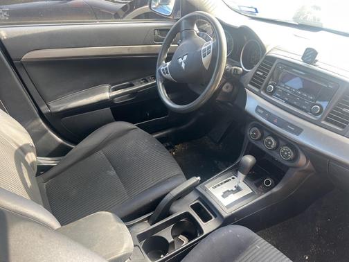 2014 Mitsubishi Lancer ES
