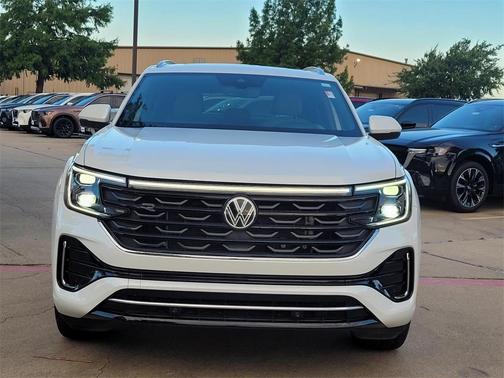 2024 Volkswagen Atlas Cross Sport 2.0T SEL R-Line