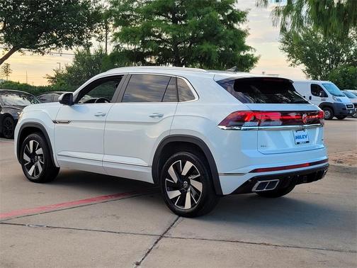 2024 Volkswagen Atlas Cross Sport 2.0T SEL R-Line