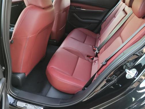 2025 Mazda Mazda3 Premium Plus