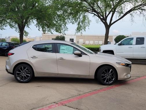 Platinum Quartz Metallic 2026 Mazda Mazda3 FWD w/Preferred Package
