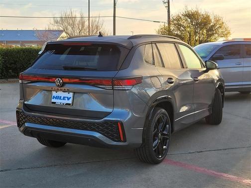 2026 Volkswagen Tiguan 2.0T SE R-Line Black