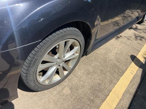 2013 Subaru Legacy 2.5i Premium