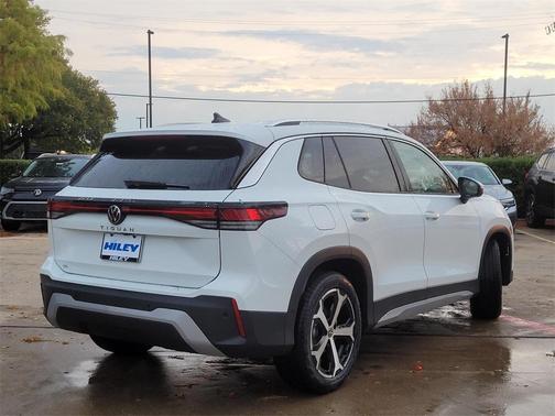 2026 Volkswagen Tiguan 2.0T SE