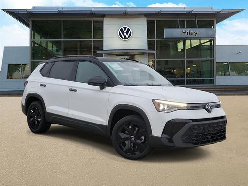 2026 Volkswagen Taos 1.5T SE Black