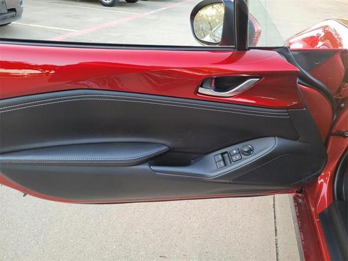 2025 Mazda MX-5 Miata RF Grand Touring