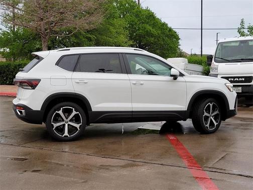 2025 Volkswagen Taos 1.5T SEL