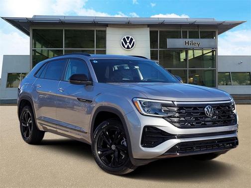 2025 Volkswagen Atlas Cross Sport 2.0T SEL R-Line Black