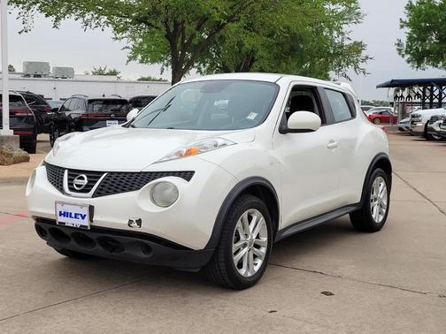 Pearl White 2014 Nissan Juke S