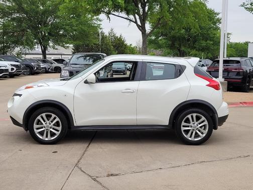 Pearl White 2014 Nissan Juke S