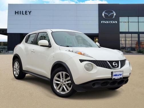 Pearl White 2014 Nissan Juke S