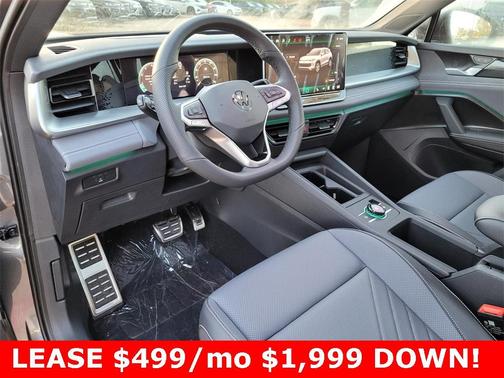 2026 Volkswagen Tiguan 2.0T SE R-Line Black