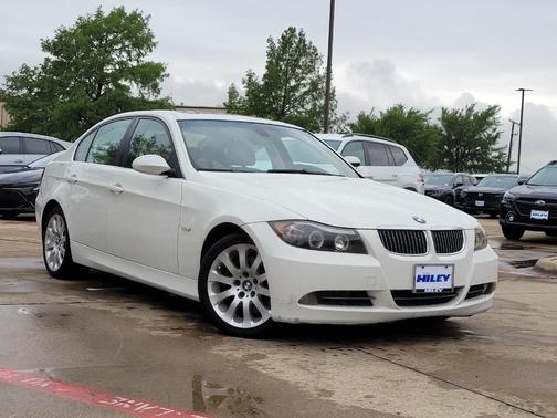 White 2006 BMW 330 i