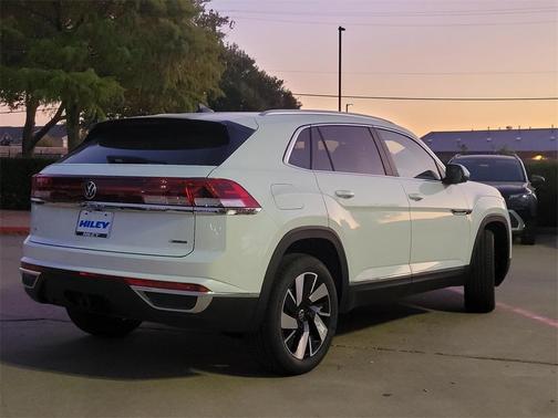 2026 Volkswagen Atlas Cross Sport 2.0T SEL