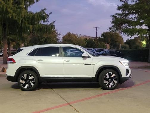2026 Volkswagen Atlas Cross Sport 2.0T SEL