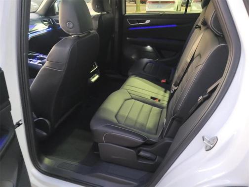 2026 Volkswagen Atlas Cross Sport 2.0T SEL