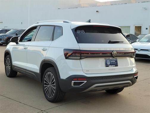 2025 Volkswagen Taos 1.5T SE