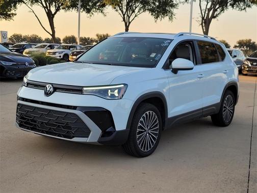 2025 Volkswagen Taos 1.5T SE