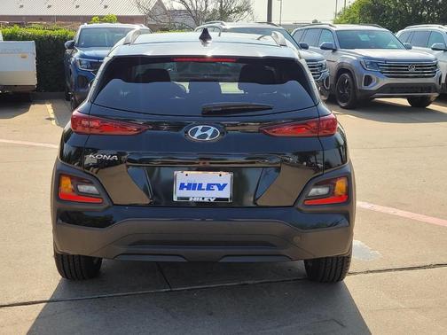 Ultra Black 2021 Hyundai KONA SEL Plus