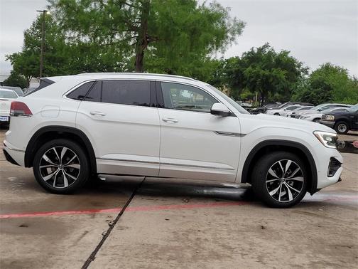 2025 Volkswagen Atlas Cross Sport 2.0T SEL Premium R-Line