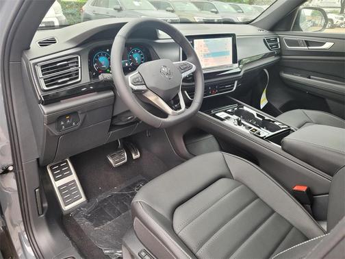 2025 Volkswagen Atlas Cross Sport 2.0T SEL R-Line Black