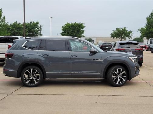 2025 Volkswagen Atlas 2.0T SEL Premium R-Line