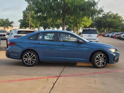 2025 Volkswagen Jetta 1.5T Sport
