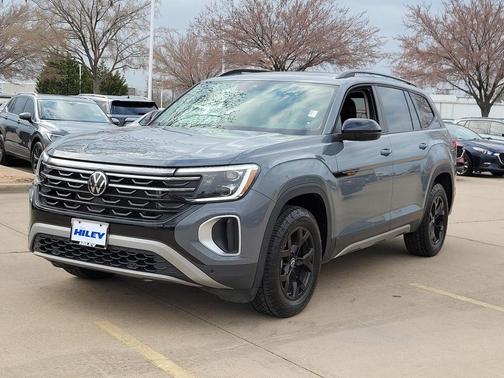 2024 Volkswagen Atlas 2.0T Peak Edition SE w/Technology