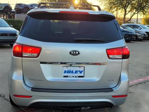 2016 Kia Sedona LX