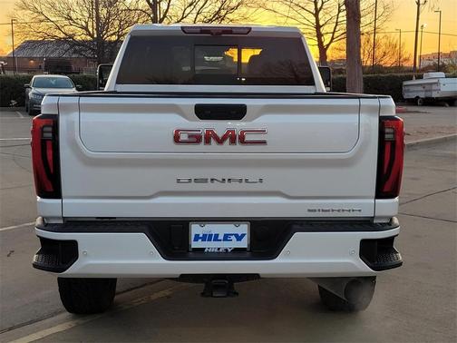 2024 GMC Sierra 2500 Denali