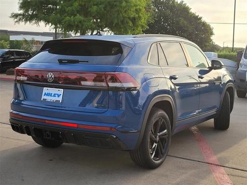 2025 Volkswagen Atlas Cross Sport 2.0T SEL R-Line Black